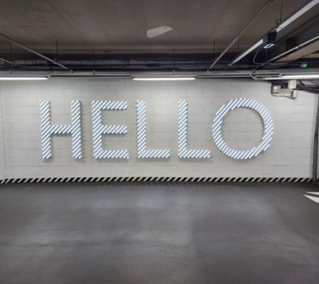 [현대백화점 주차장]