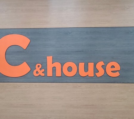 [C&house]